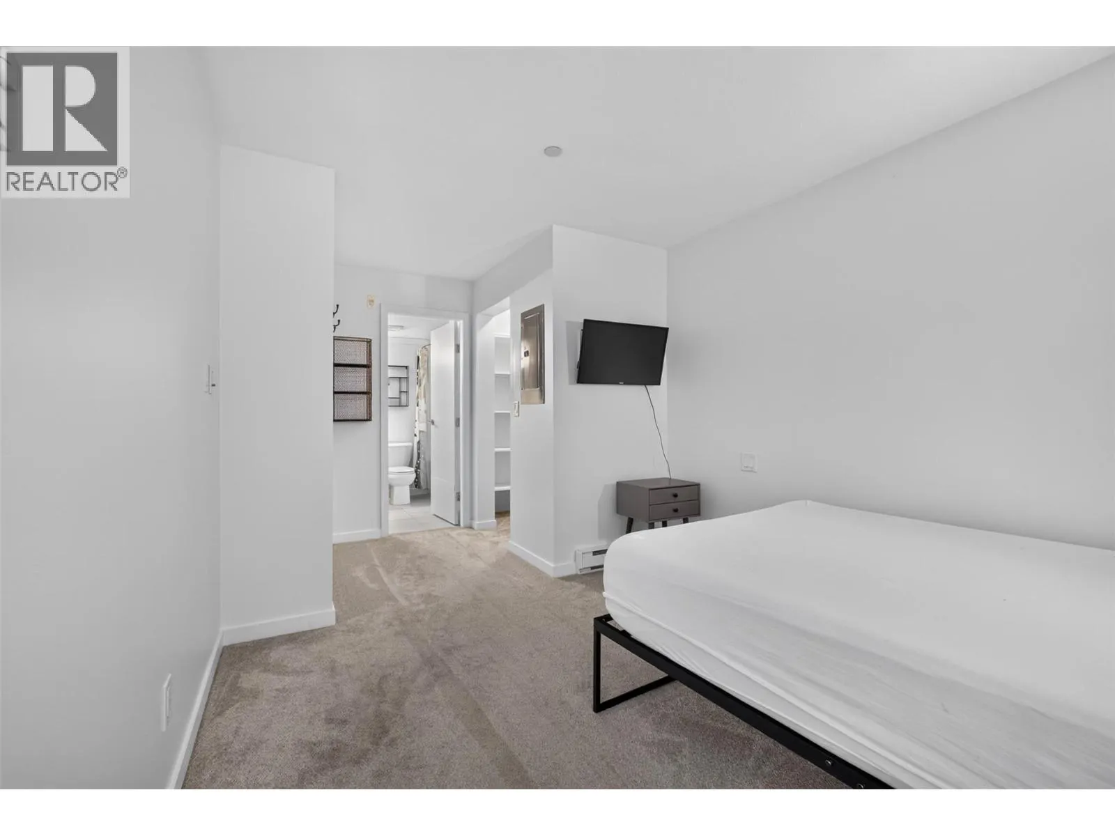 547 Yates Road Unit# 211