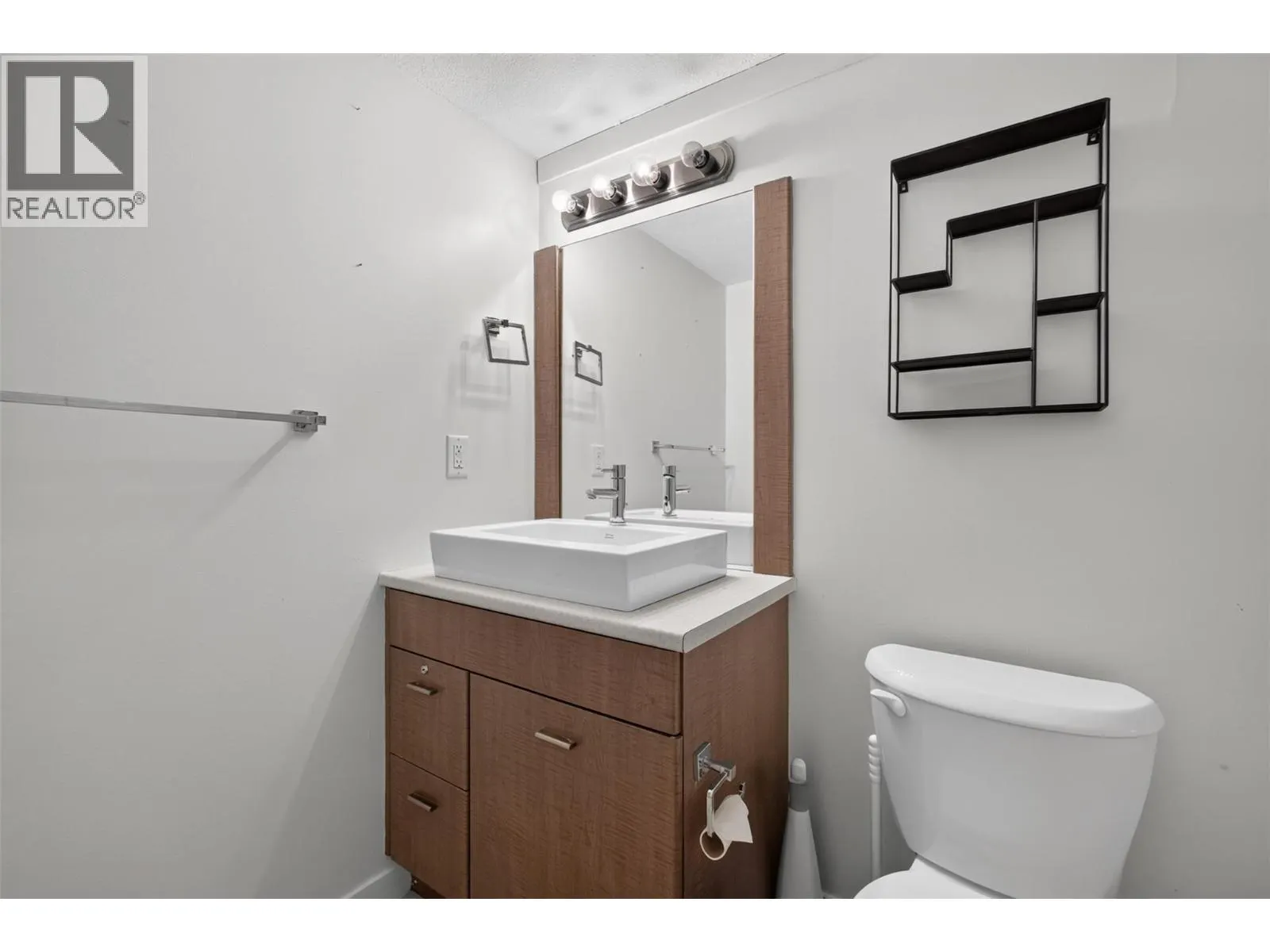 547 Yates Road Unit# 211