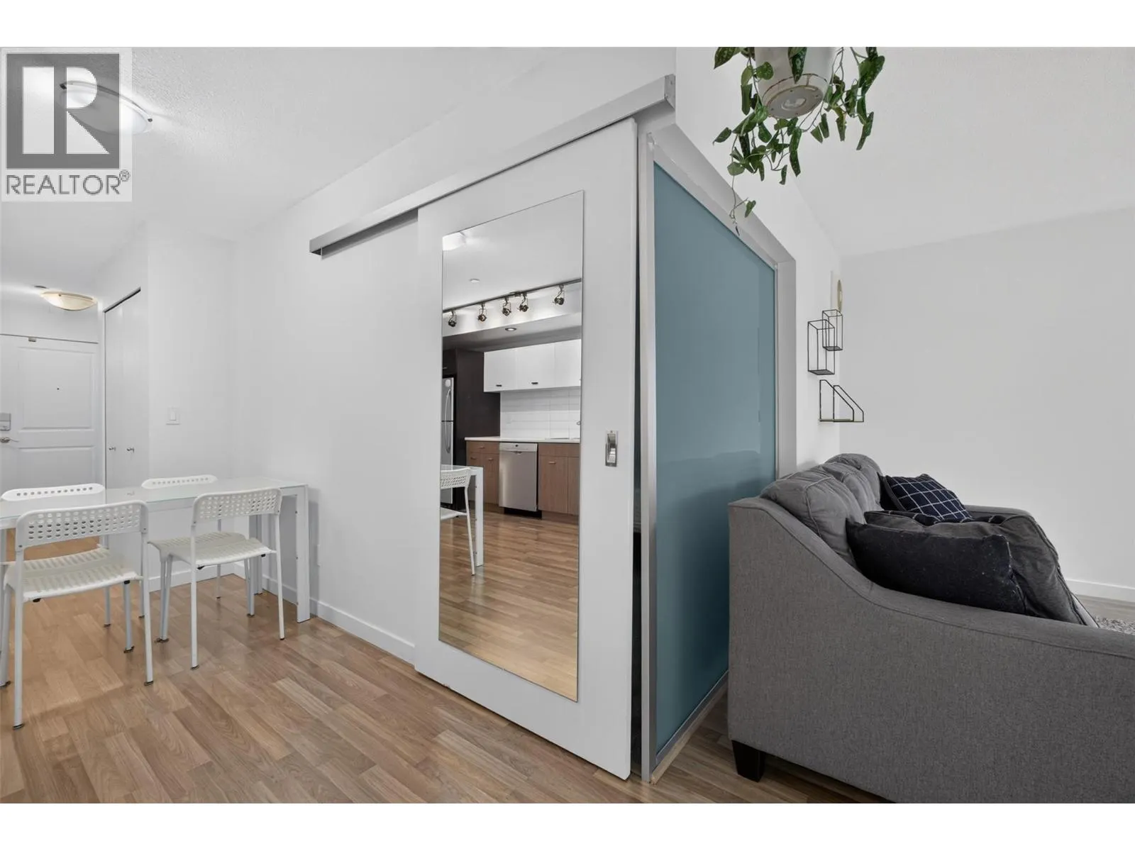 547 Yates Road Unit# 211