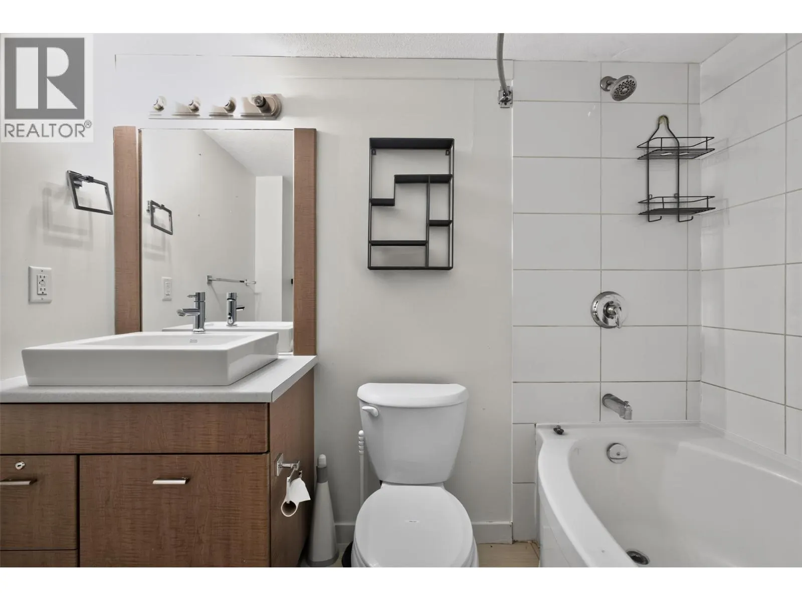 547 Yates Road Unit# 211