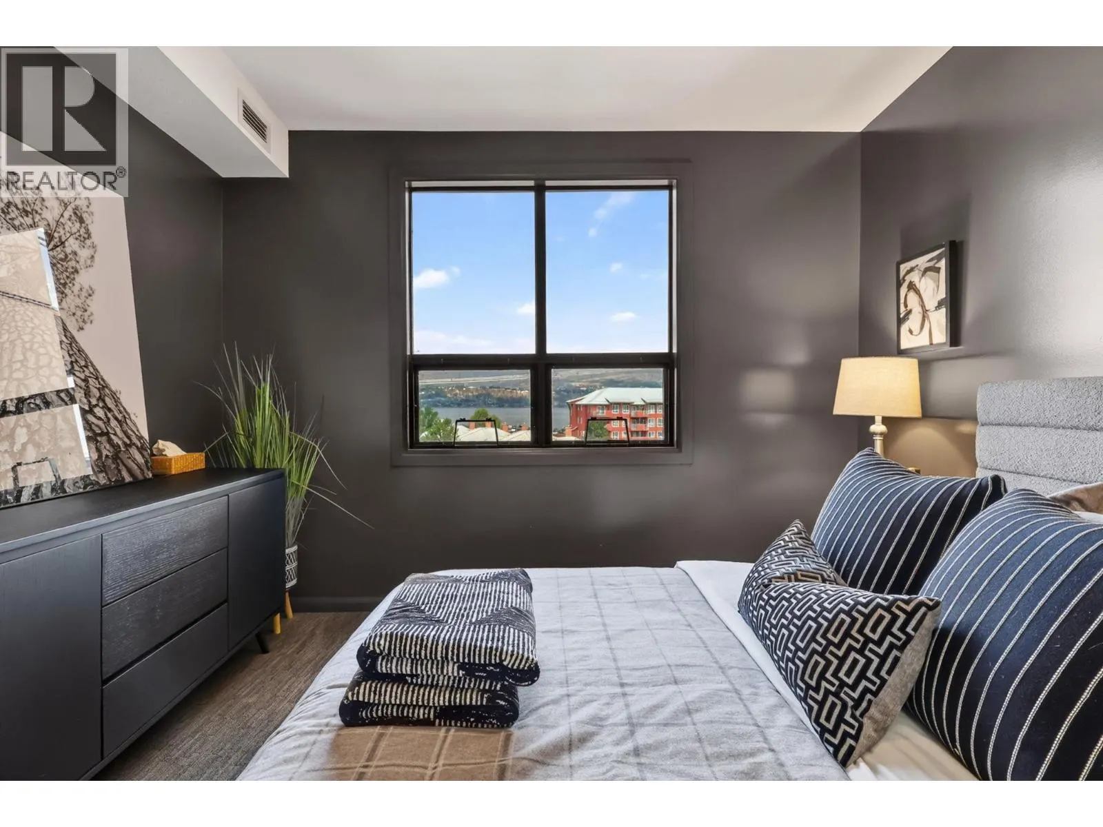 654 Cook Road Unit# 504