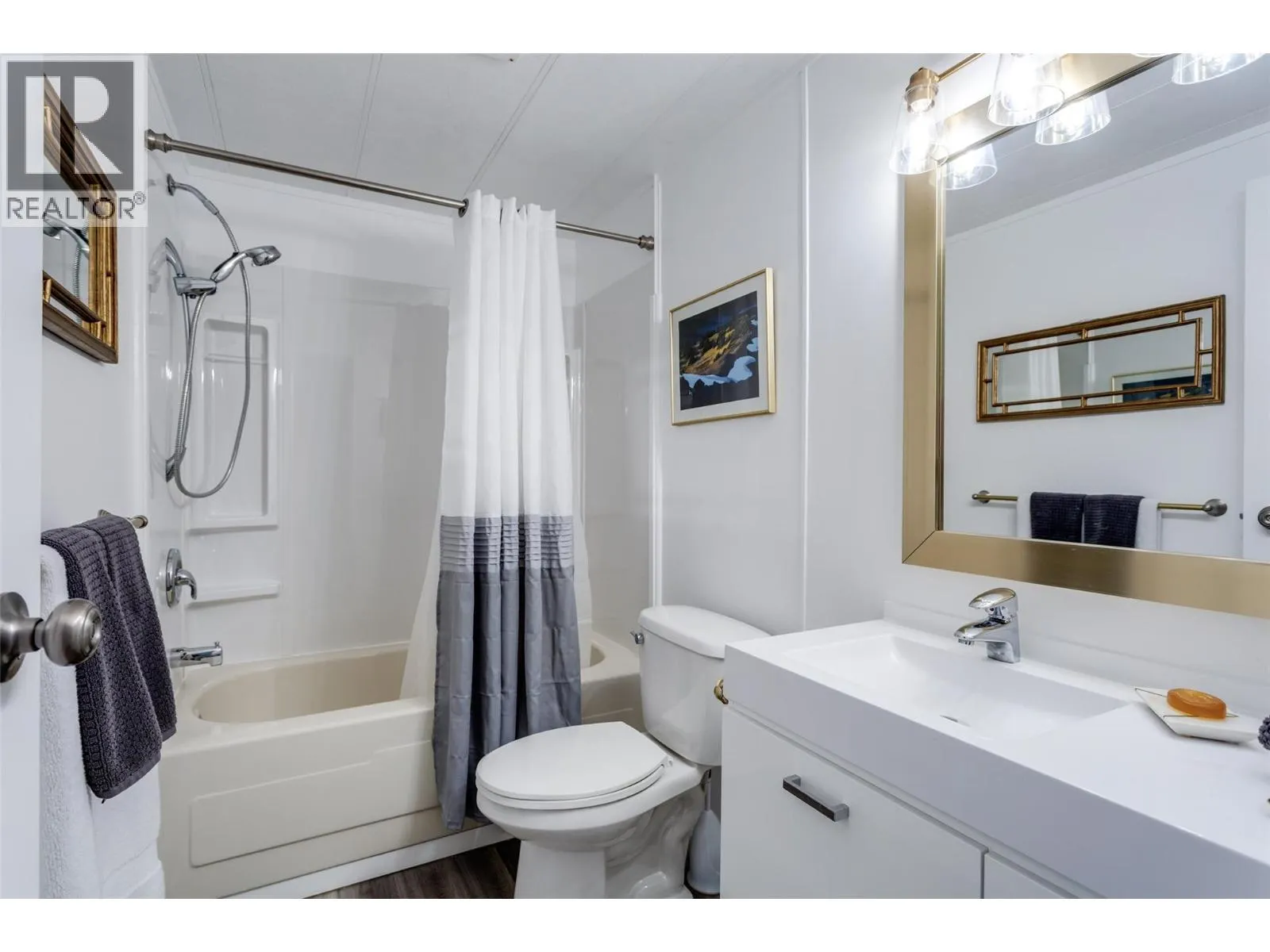 6711 Highway 97 Unit# 6