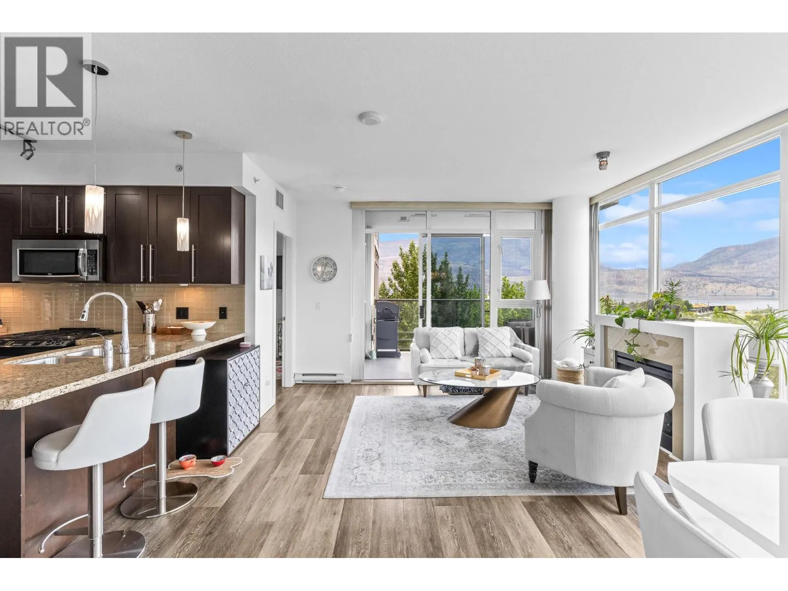 1075 Sunset Drive Unit# 702
