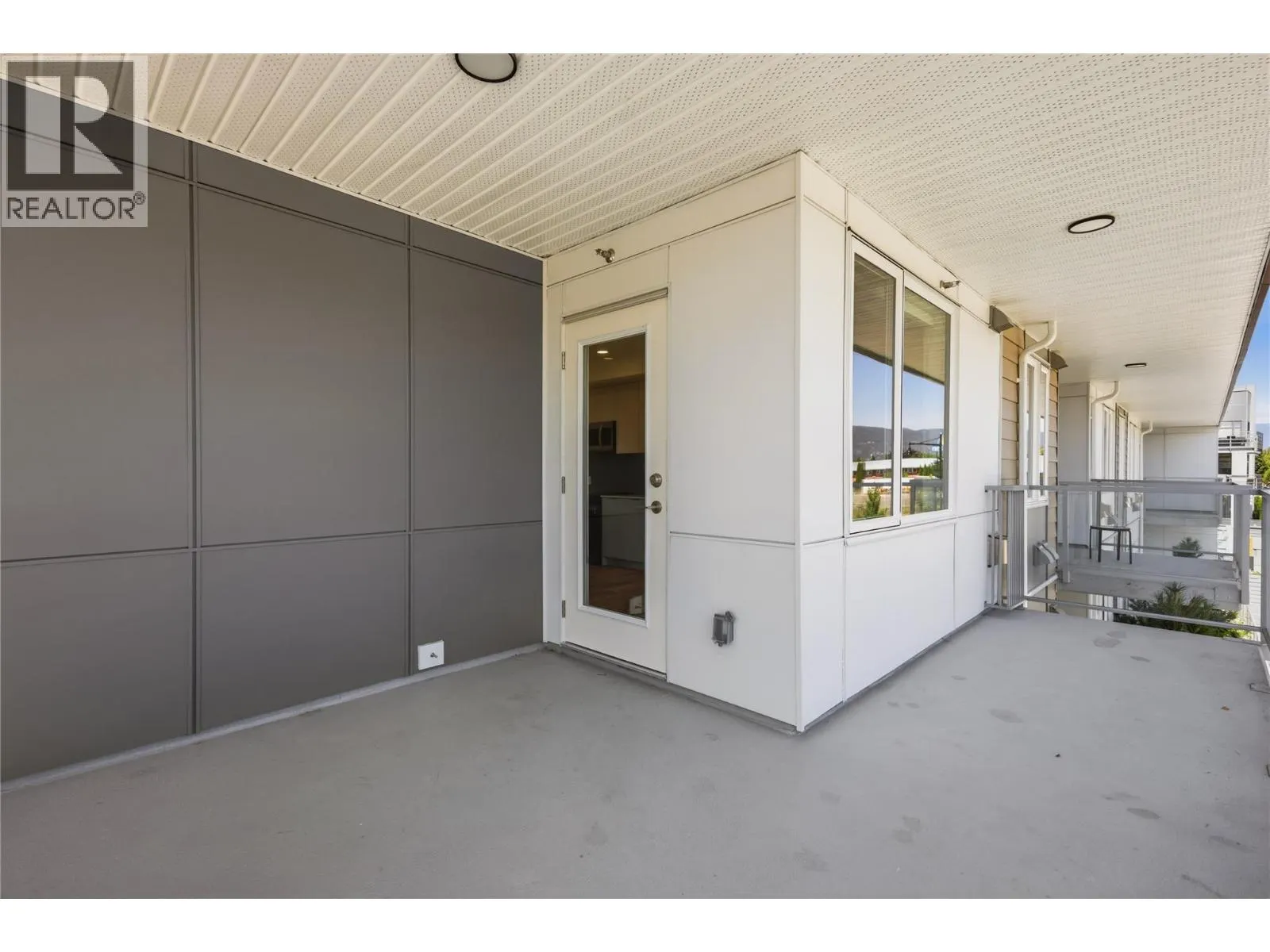 270 Riverside Drive Unit# 415
