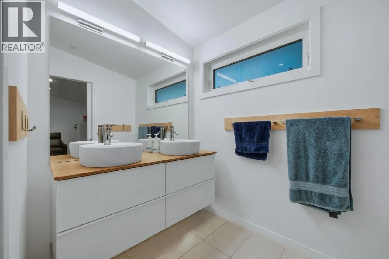 445 Sarsons Road