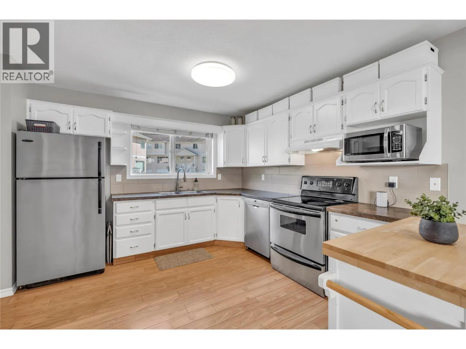 1458 Penticton Avenue Unit# 142