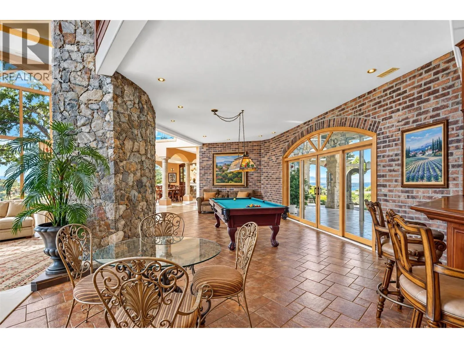 2802 West Bench Drive
