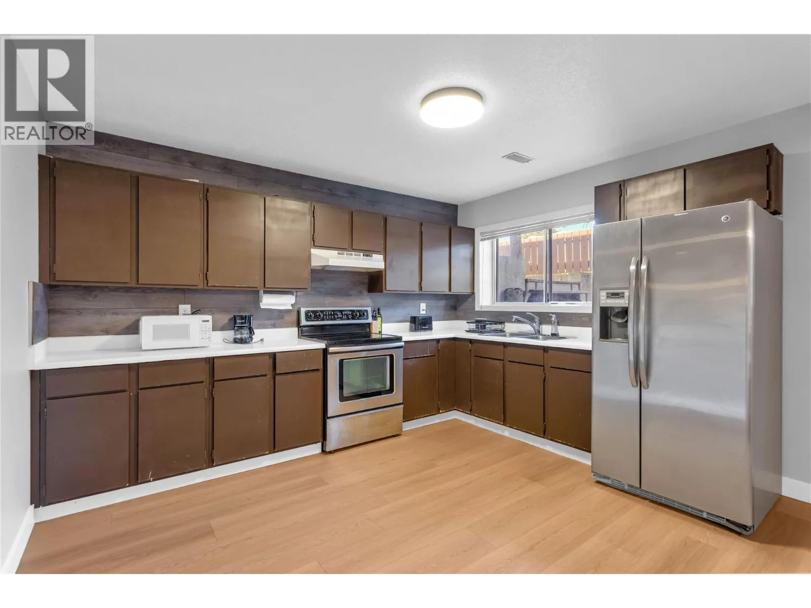 2245 Thacker Drive