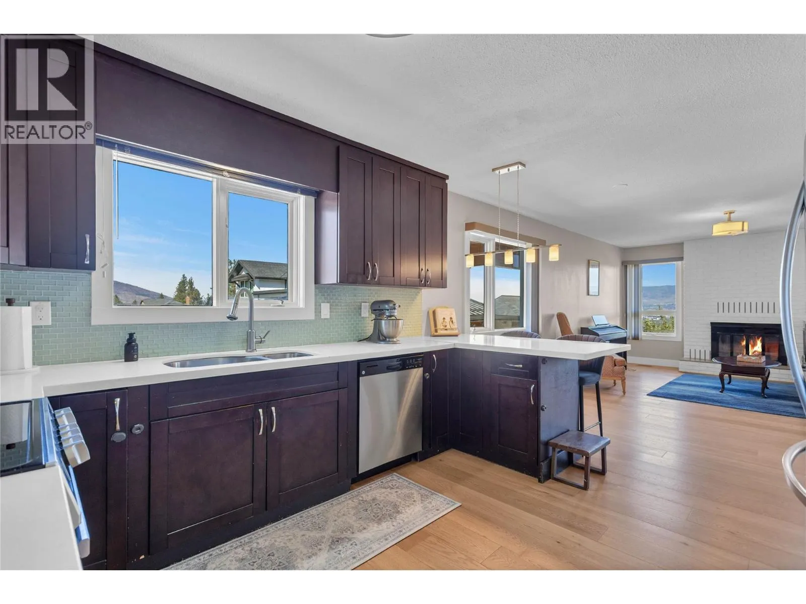 2245 Thacker Drive