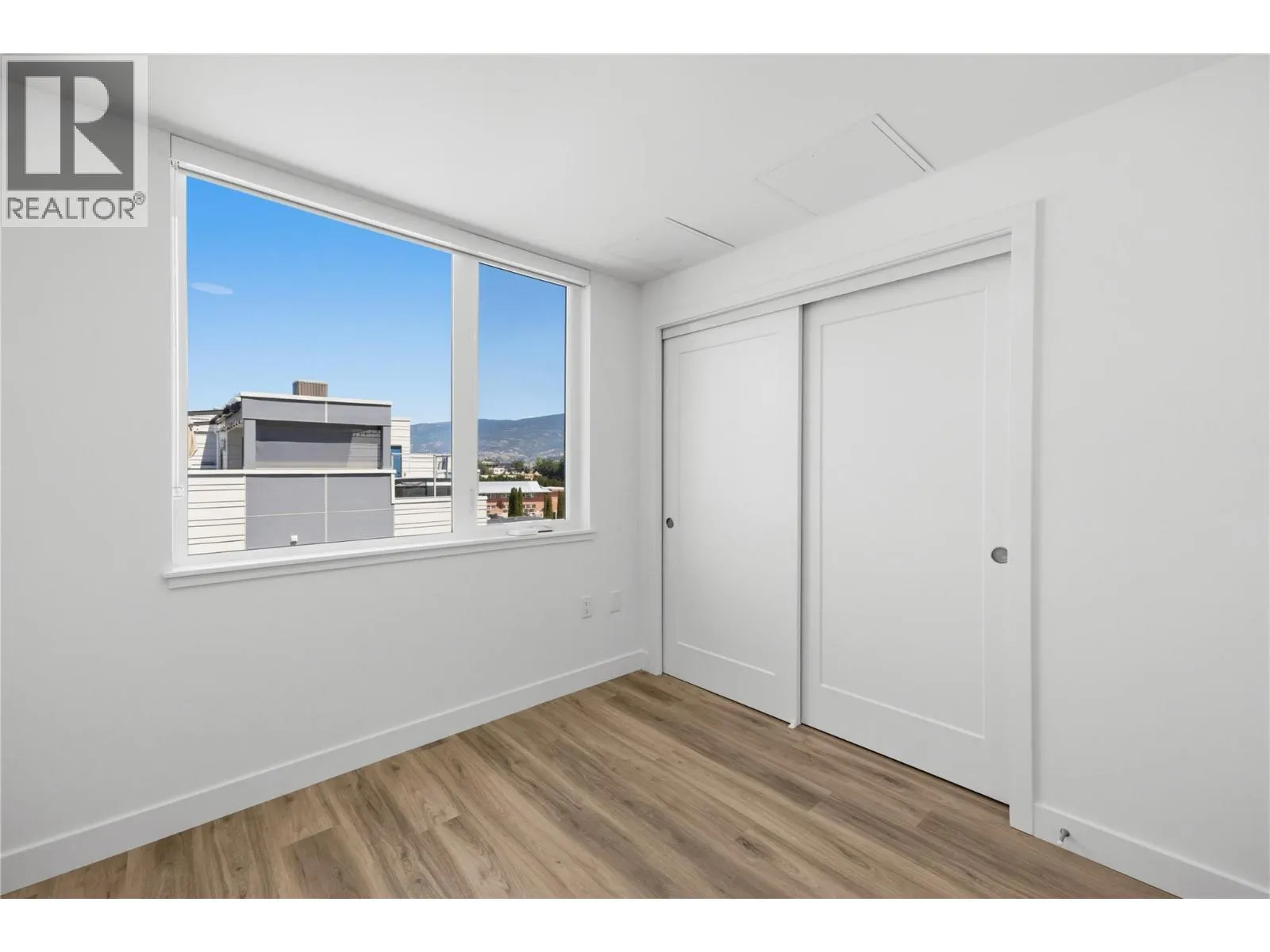 270 Riverside Drive Unit# 412