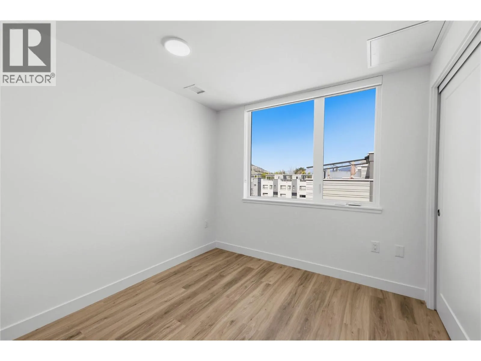 270 Riverside Drive Unit# 412