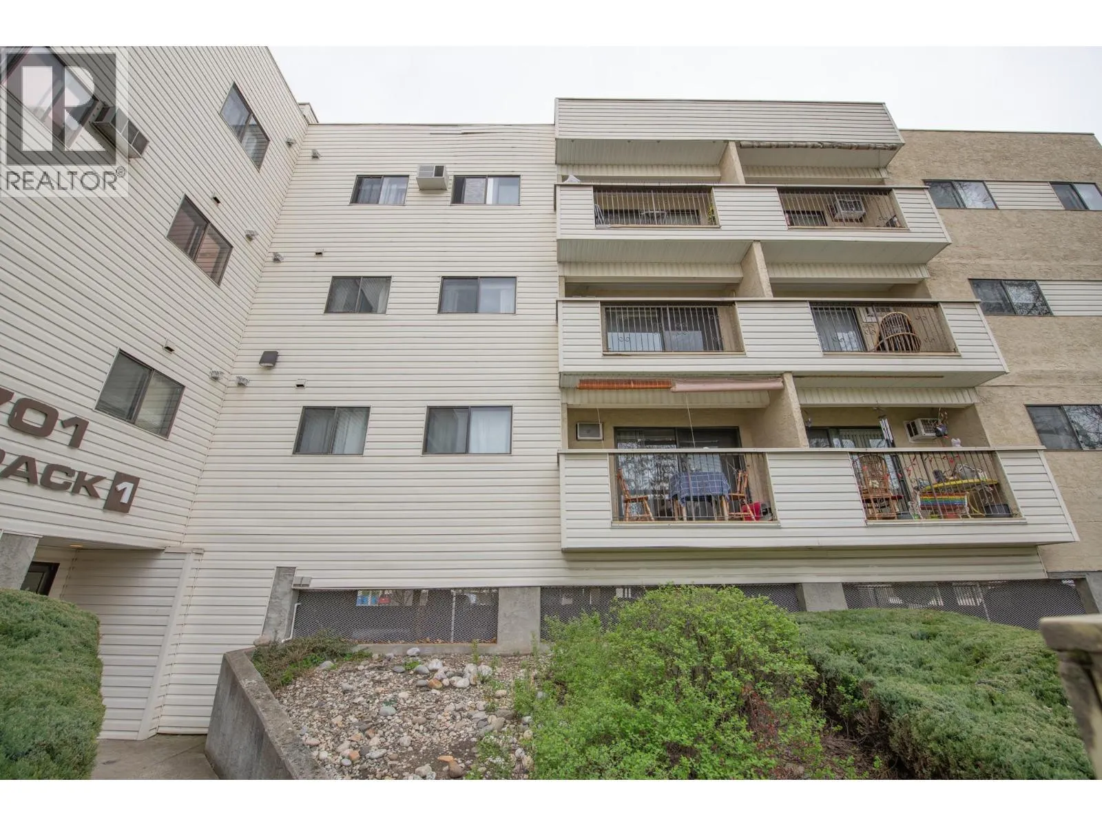 3701 27 Avenue Unit# 204