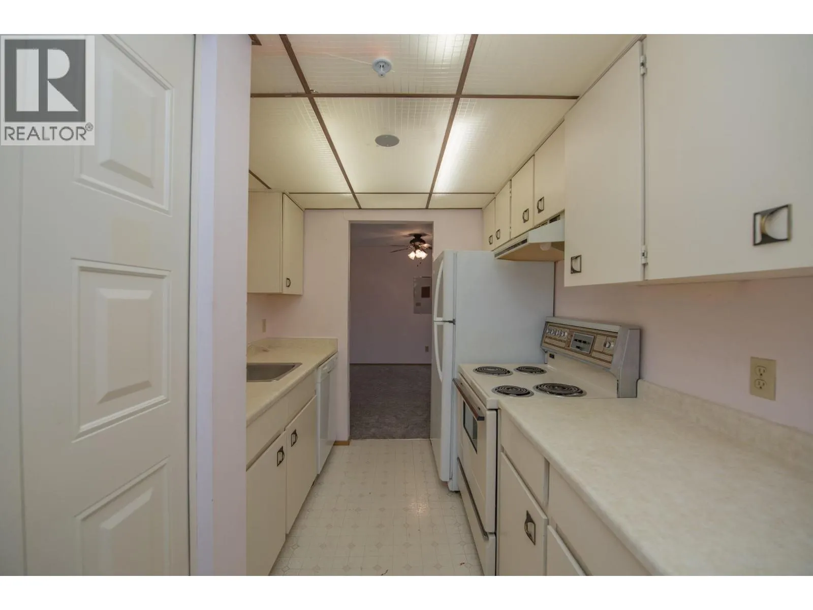 3701 27 Avenue Unit# 204