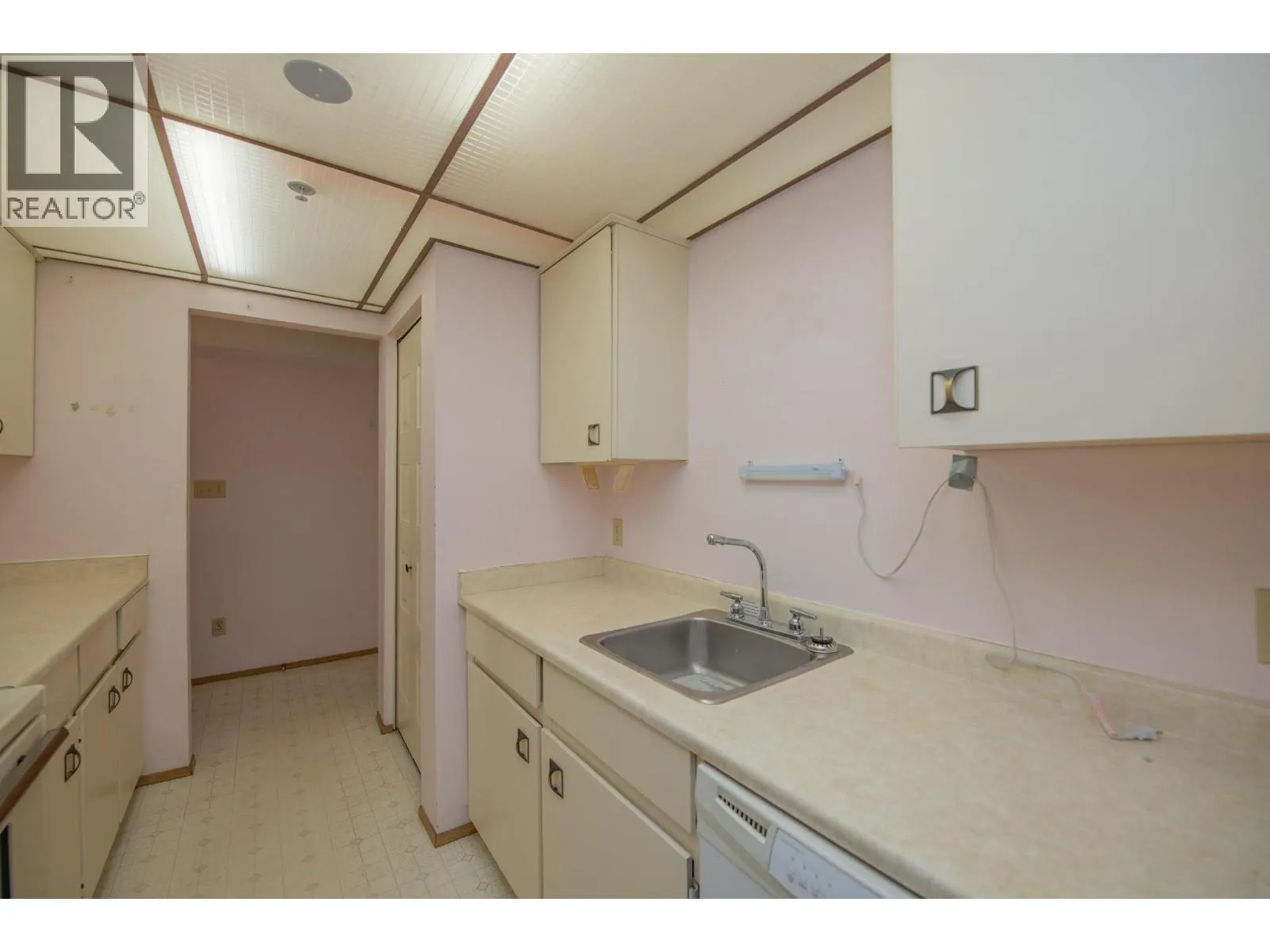 3701 27 Avenue Unit# 204