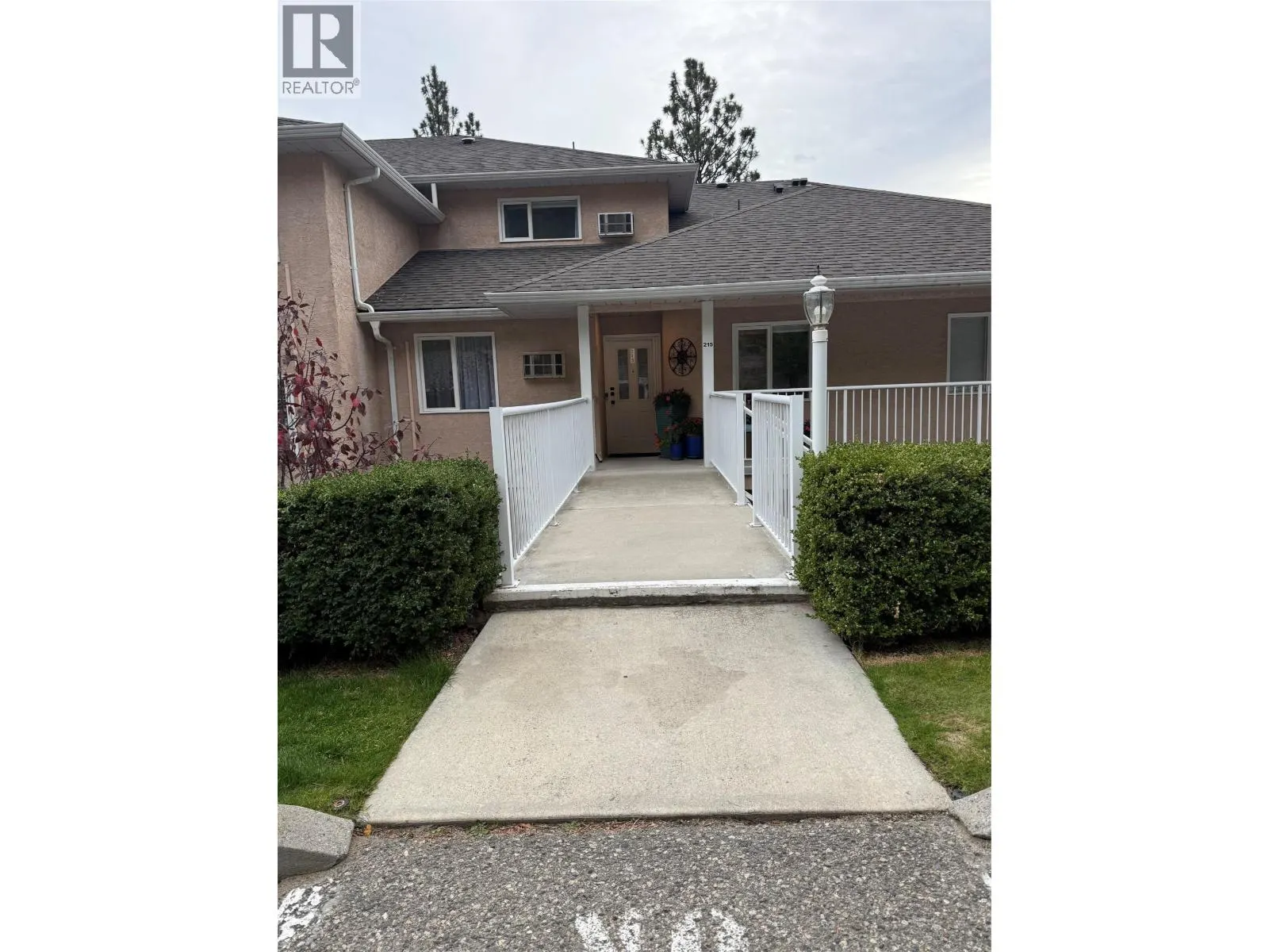 4630 Ponderosa Drive Unit# 215