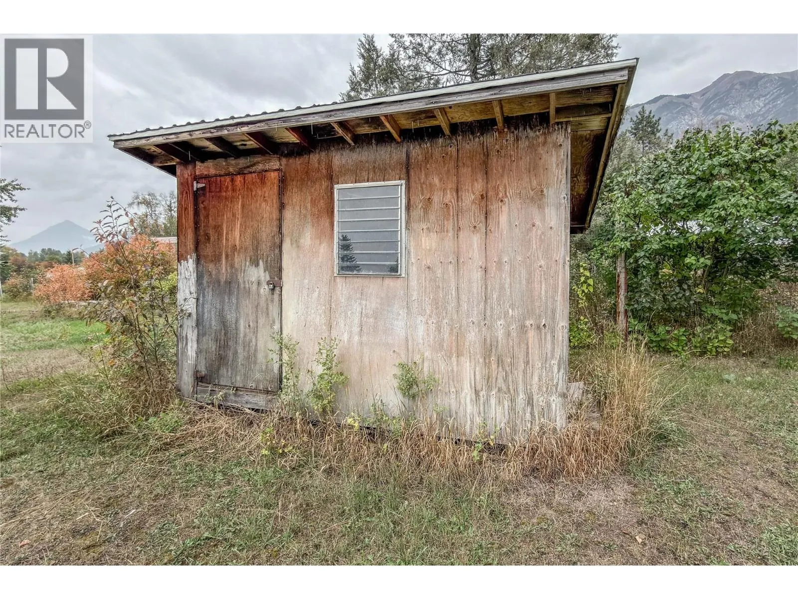 909 Ryter Road W