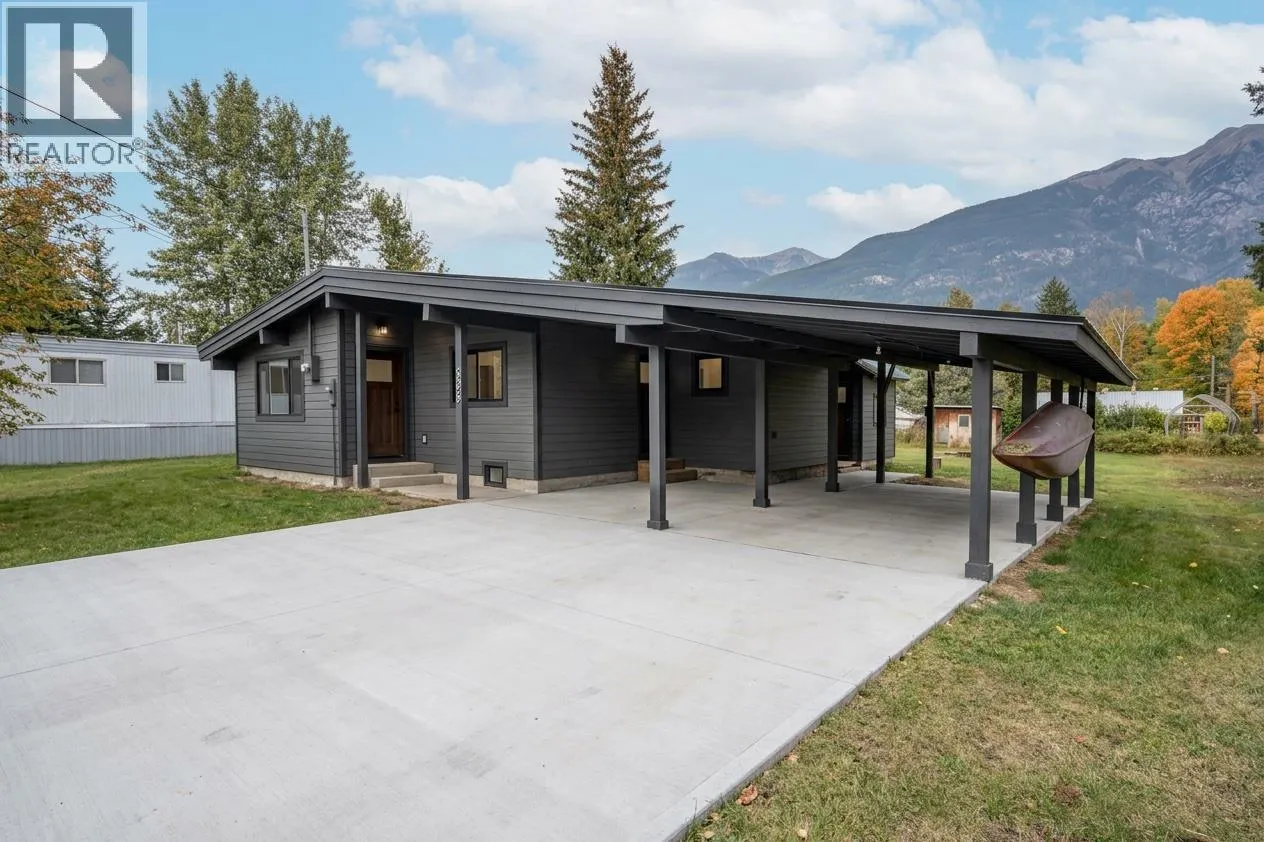 909 Ryter Road W