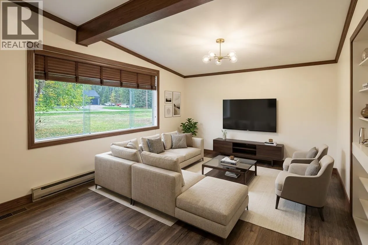909 Ryter Road W