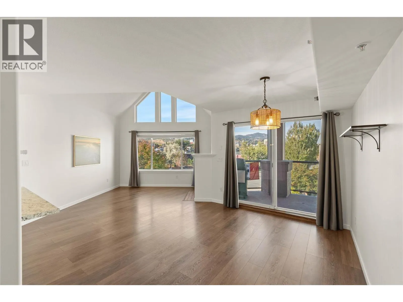 970 LORNE Street Unit# 405