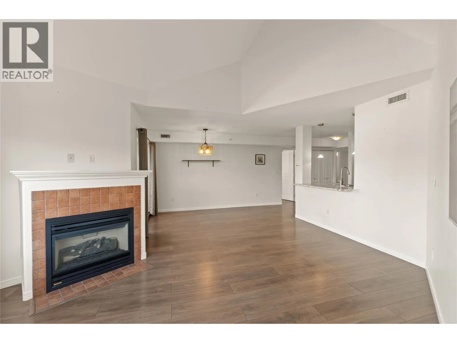 970 LORNE Street Unit# 405