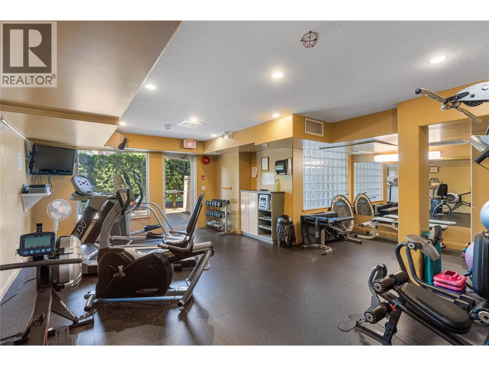 970 LORNE Street Unit# 405