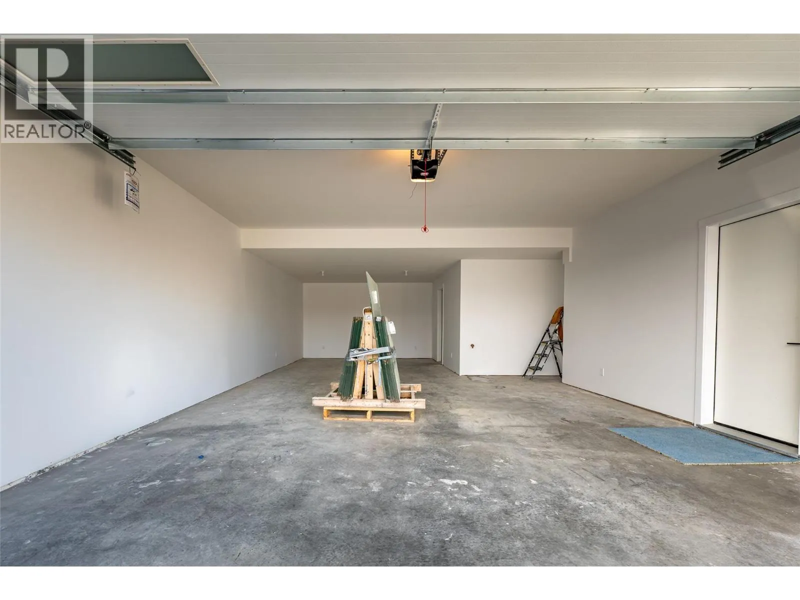 7735 Okanagan Hills Boulevard Unit# 67