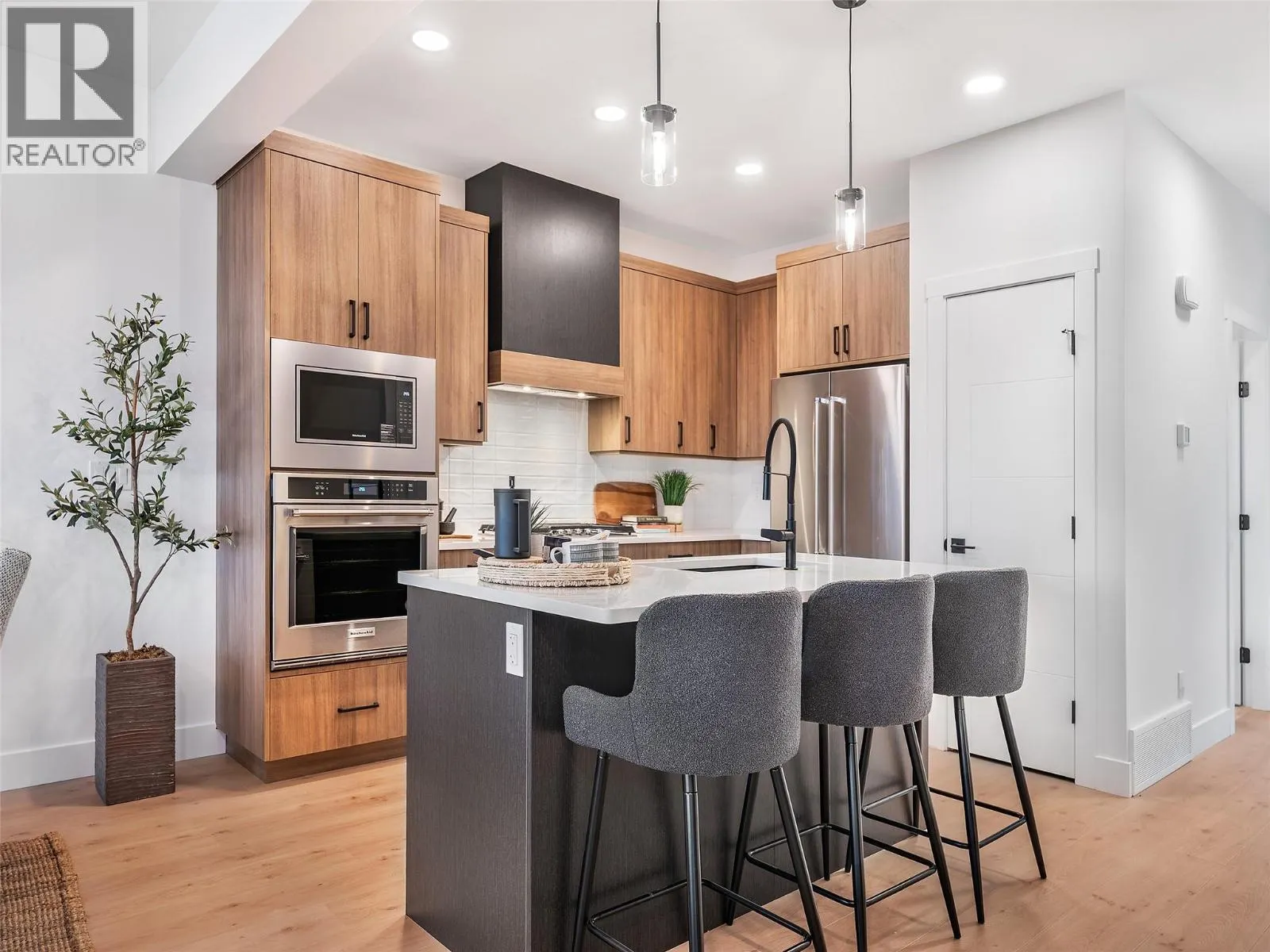 7735 Okanagan Hills Boulevard Unit# 67