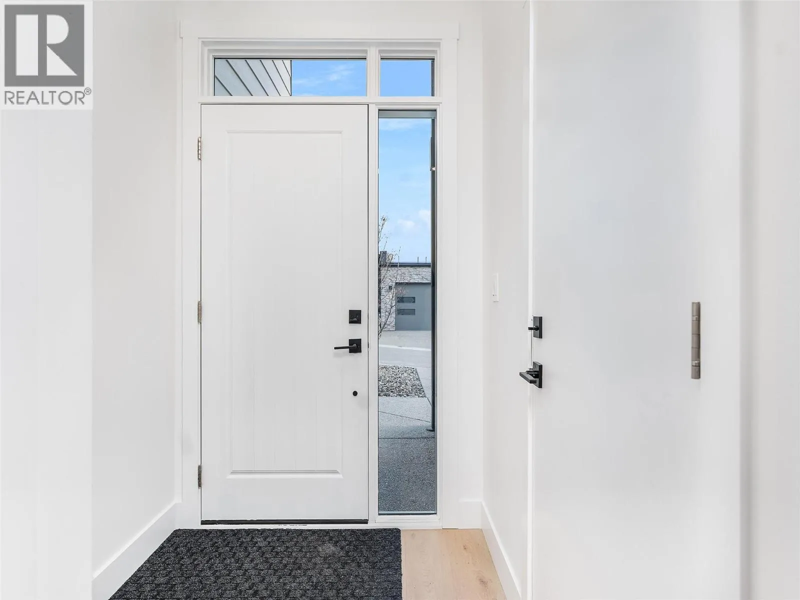 7735 Okanagan Hills Boulevard Unit# 67