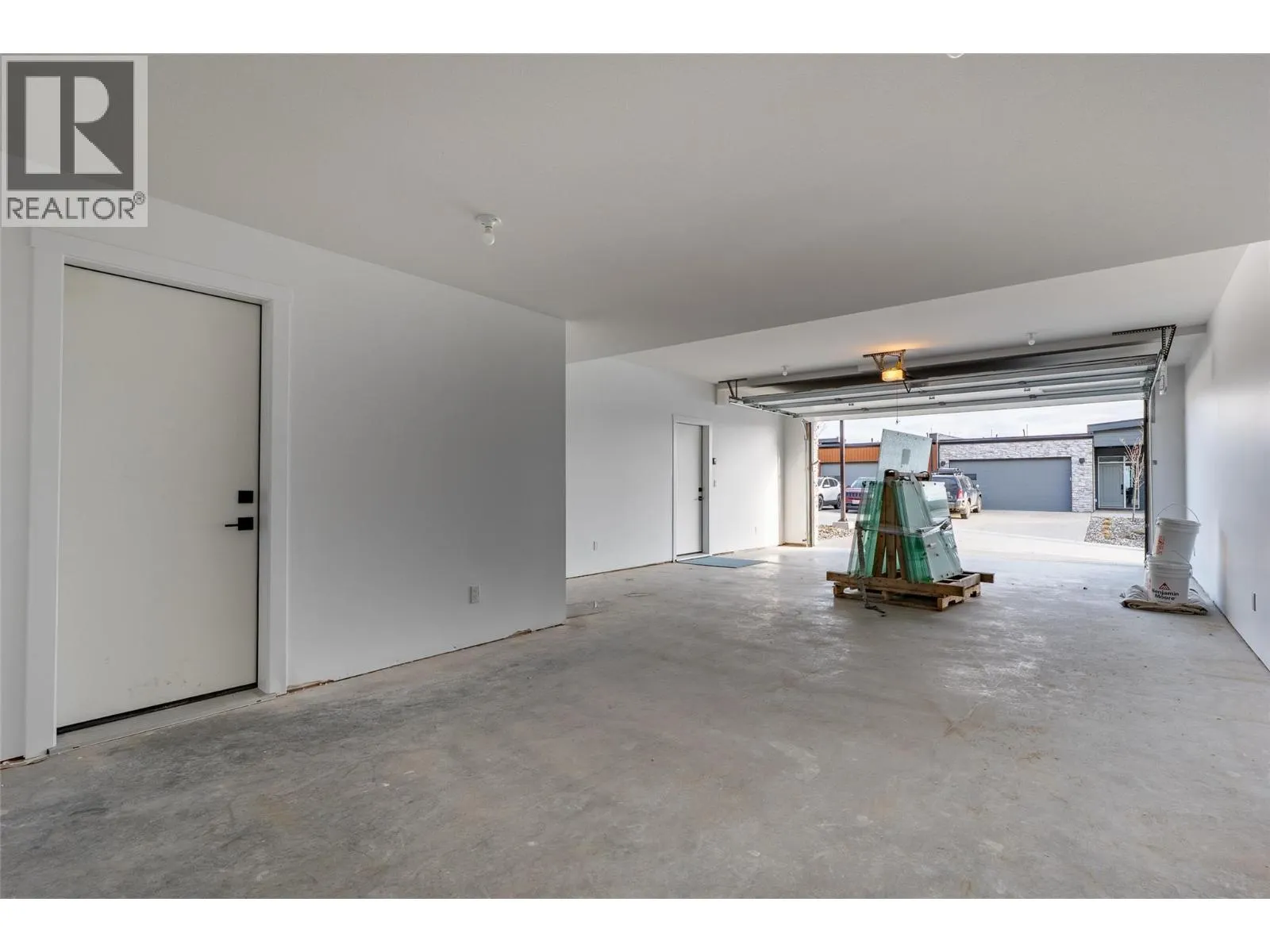 7735 Okanagan Hills Boulevard Unit# 67
