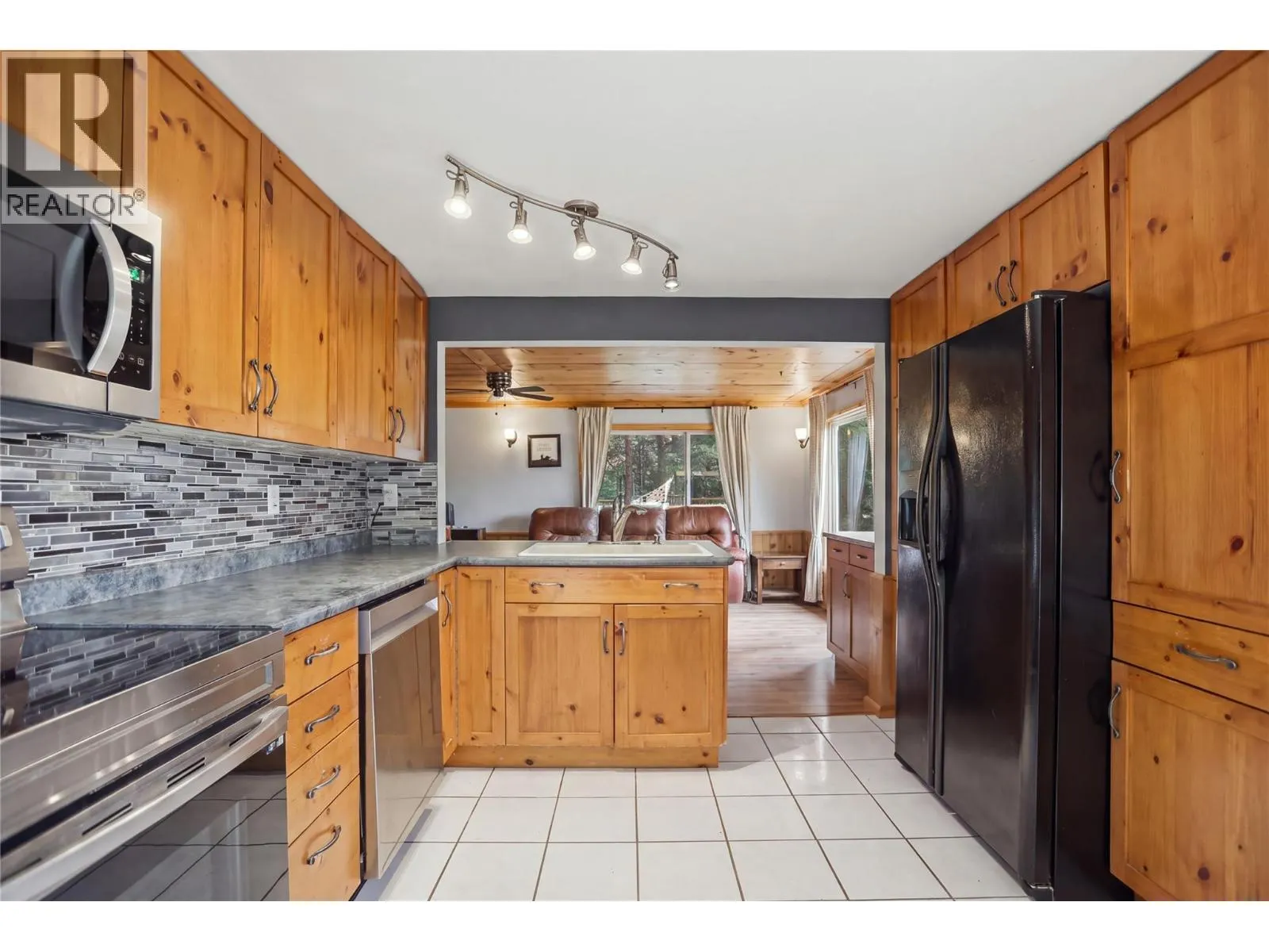 2321 Peterson Road
