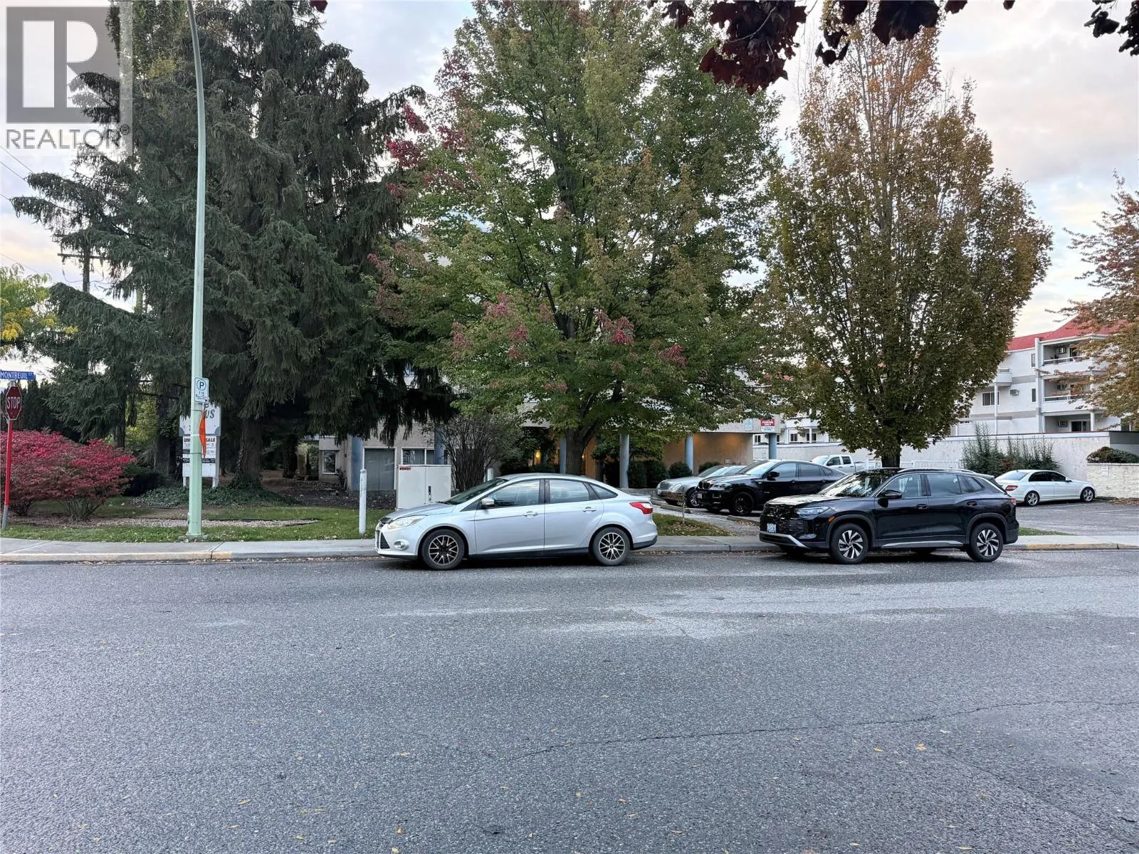 3115 De Montreuil Court Unit# 407