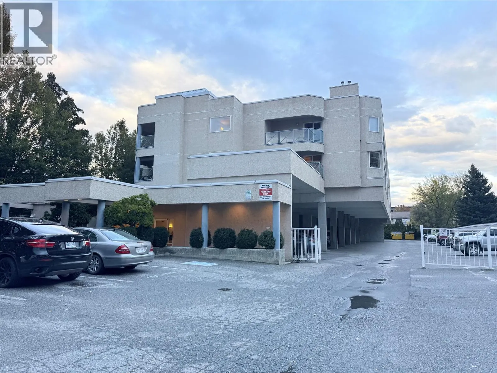 3115 De Montreuil Court Unit# 407