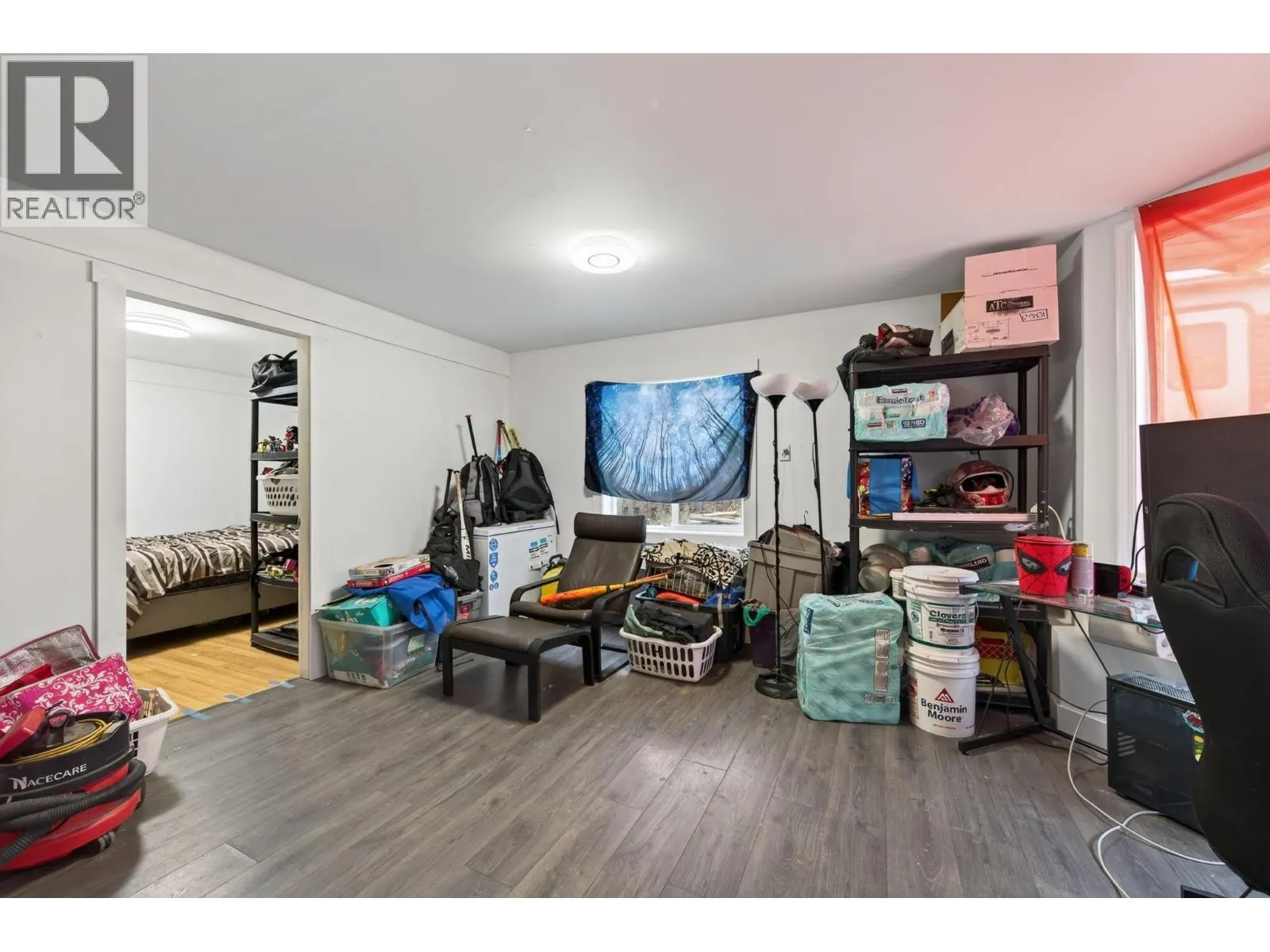 859 DEVER Drive