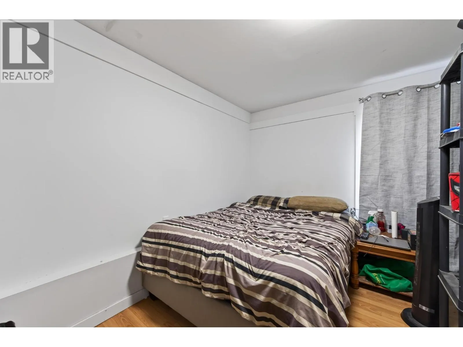 859 DEVER Drive