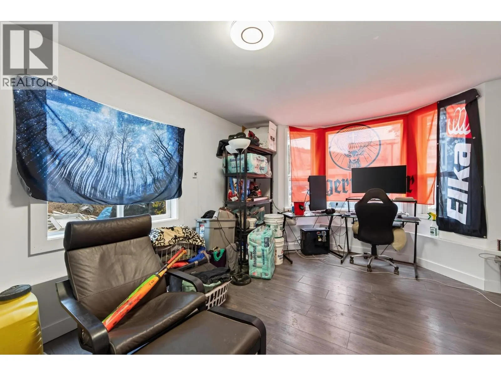 859 DEVER Drive