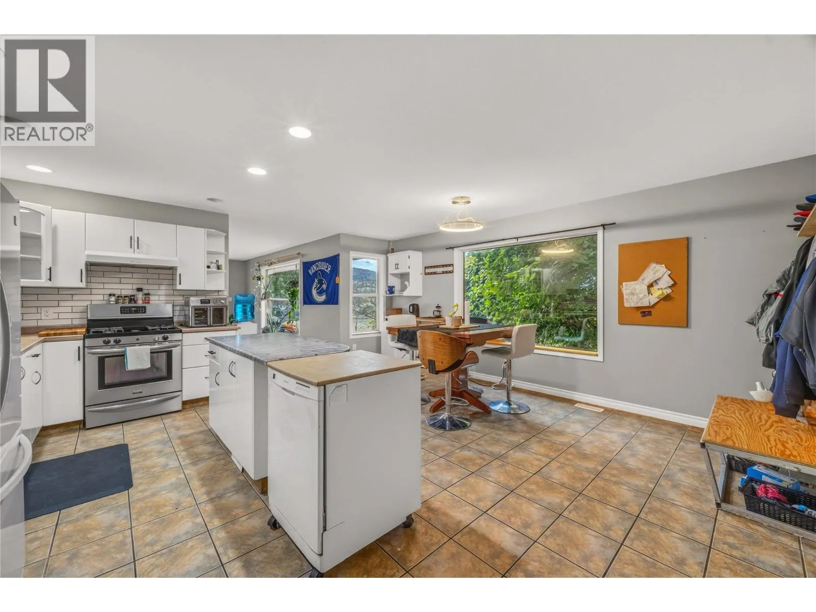 213 Tamarac Avenue
