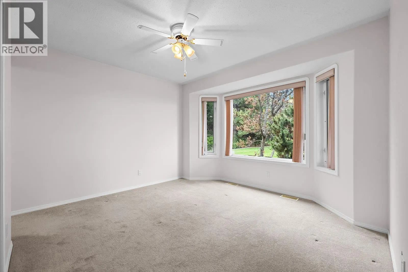 695 Valley Road
