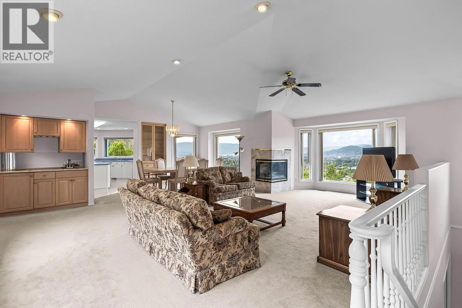 695 Valley Road