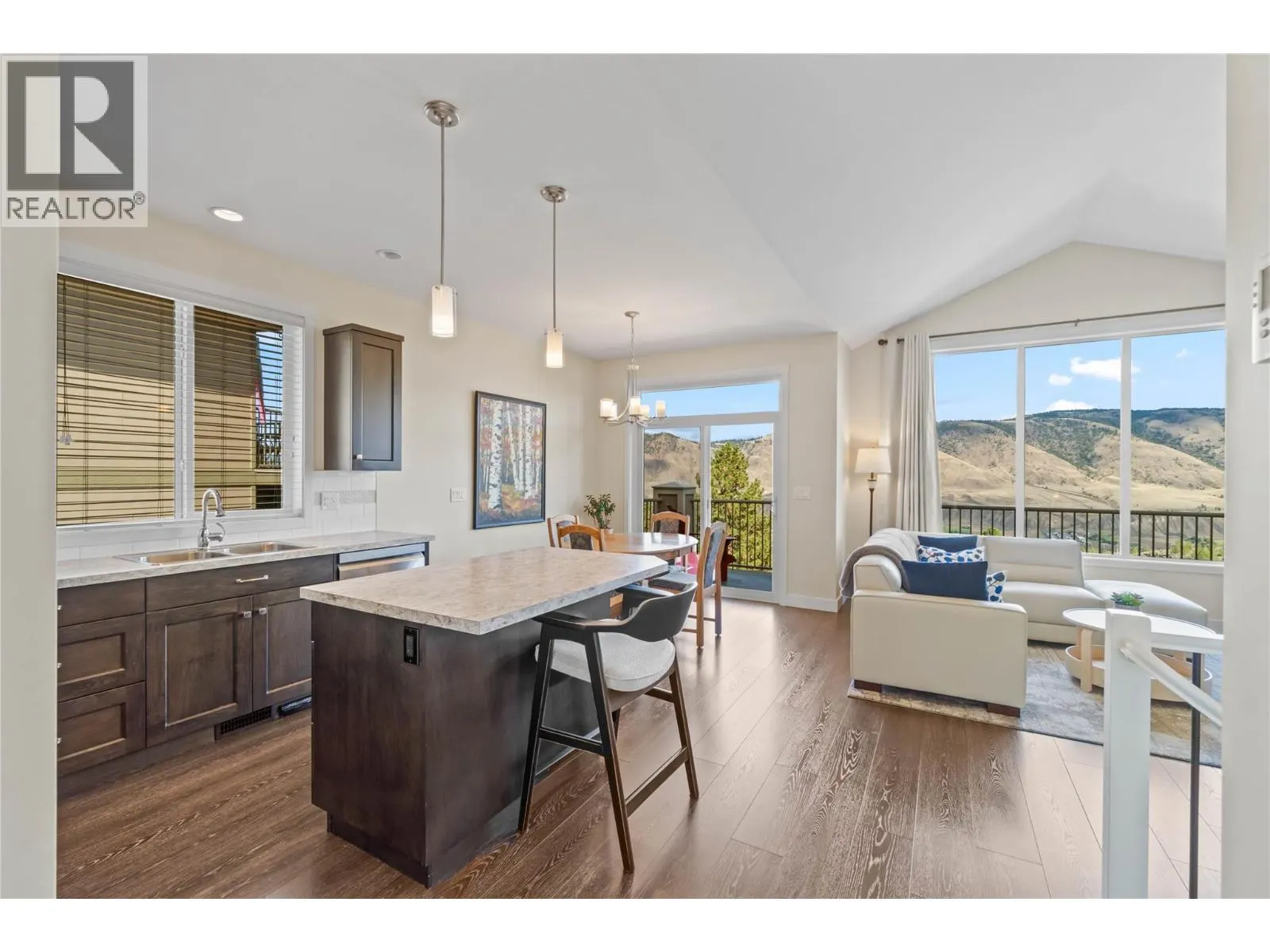 1939 COLDWATER Drive Unit# 112