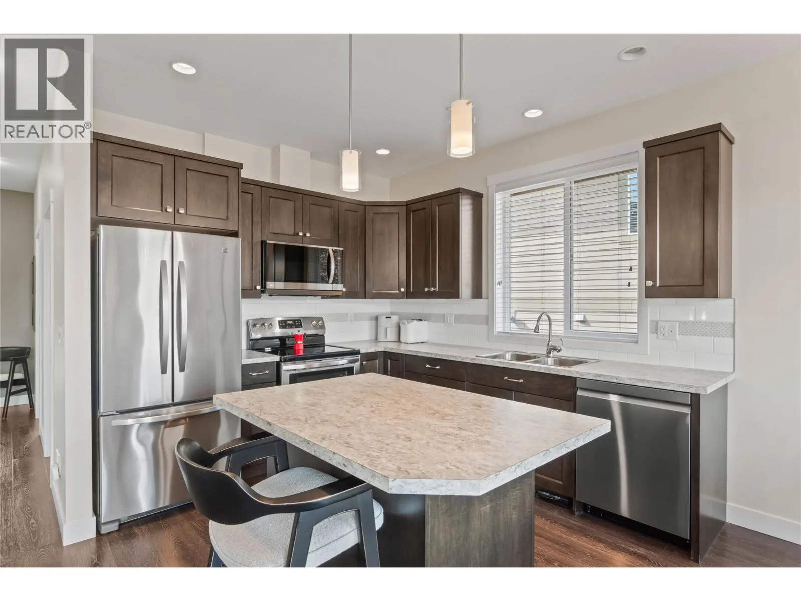 1939 COLDWATER Drive Unit# 112