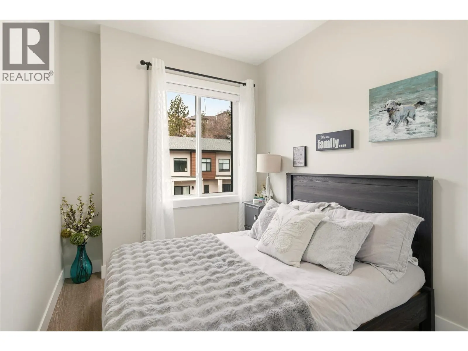 1176 Black Mountain Drive