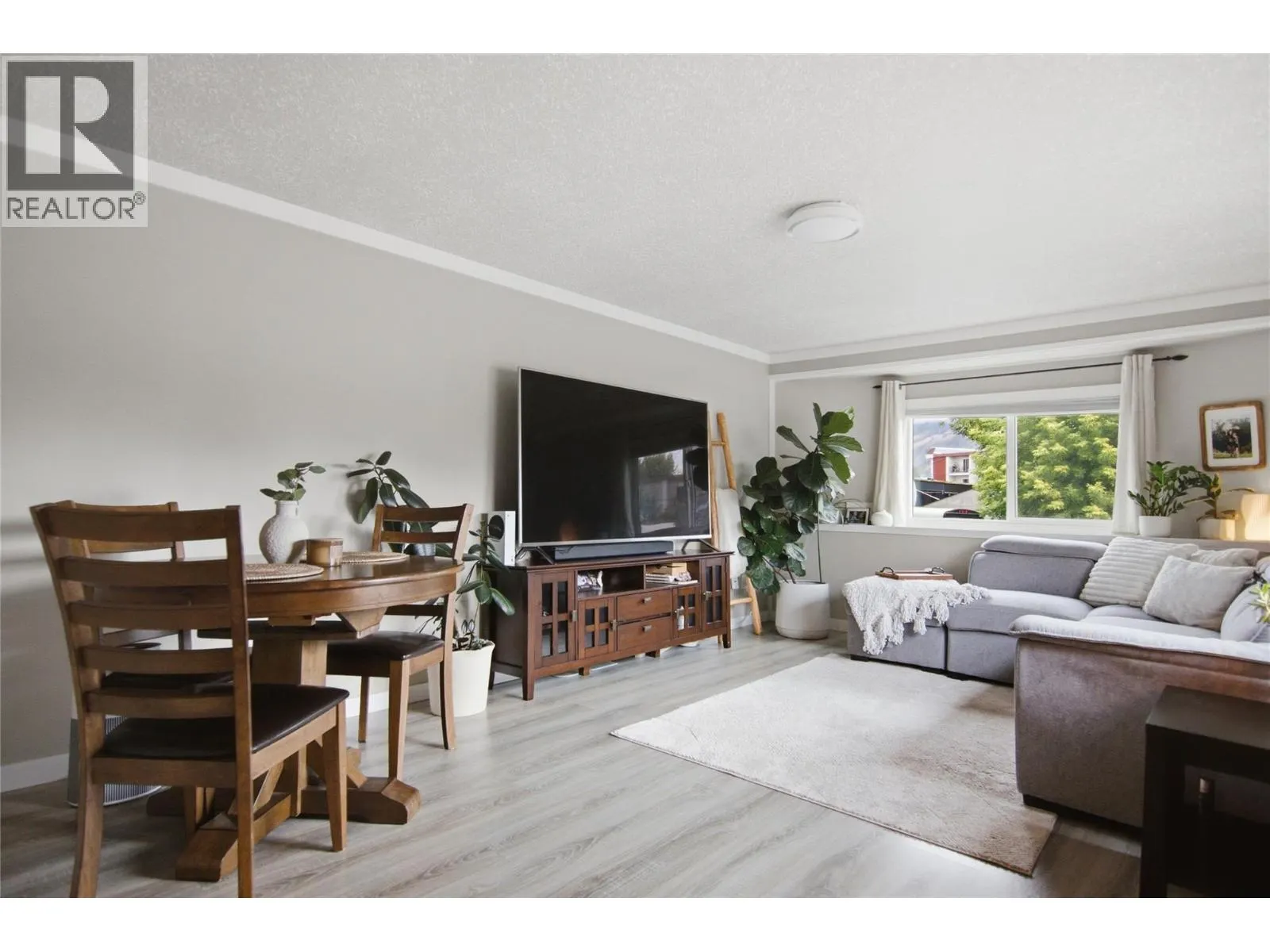 44 EDWARD Street Unit# 44E