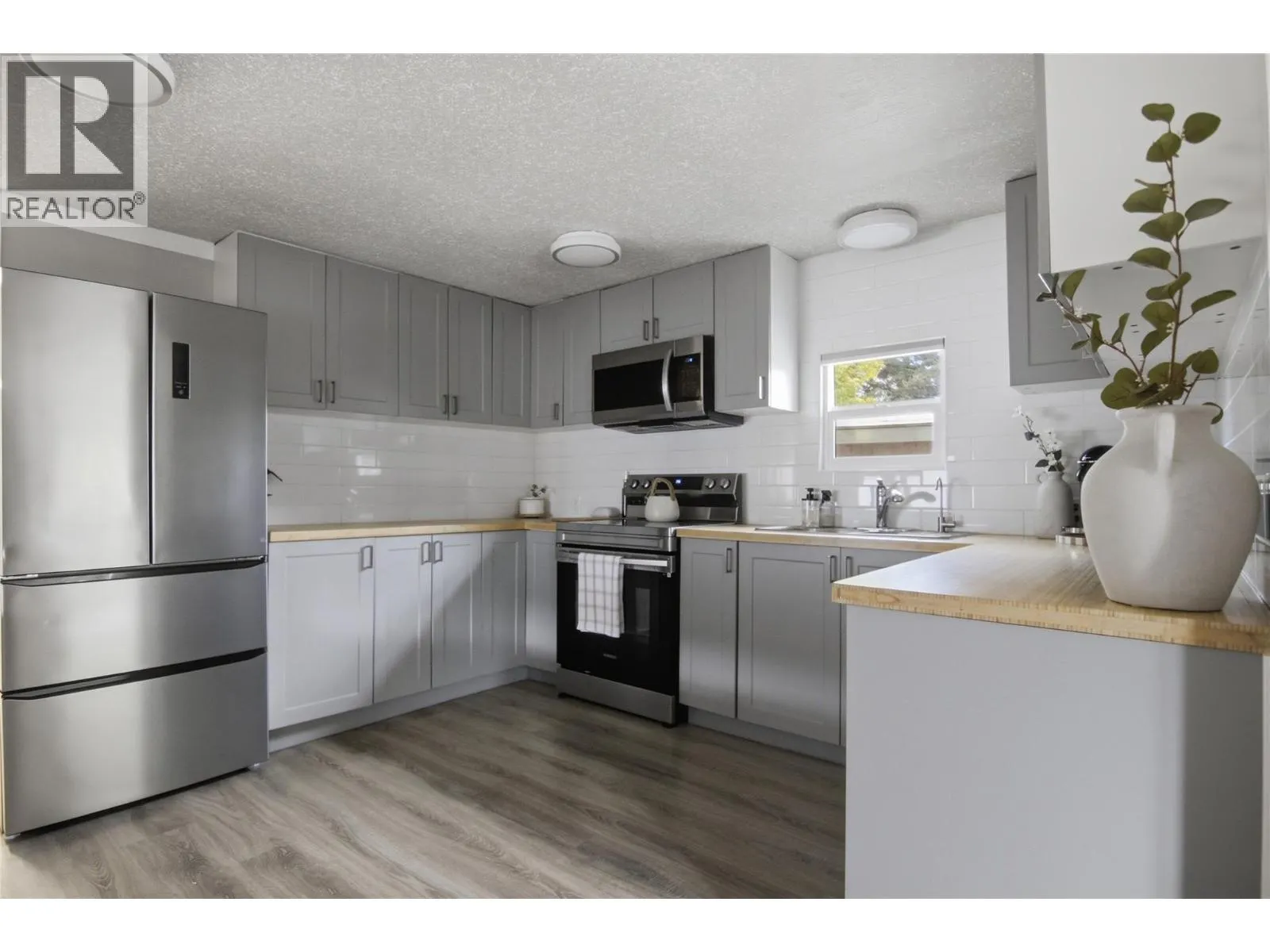 44 EDWARD Street Unit# 44E