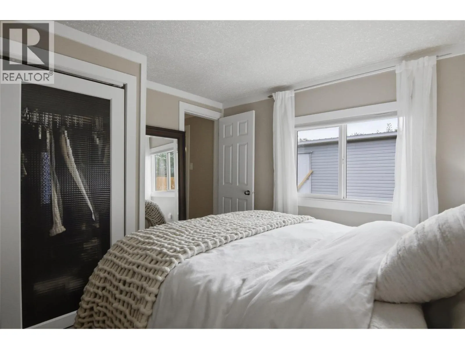 44 EDWARD Street Unit# 44E