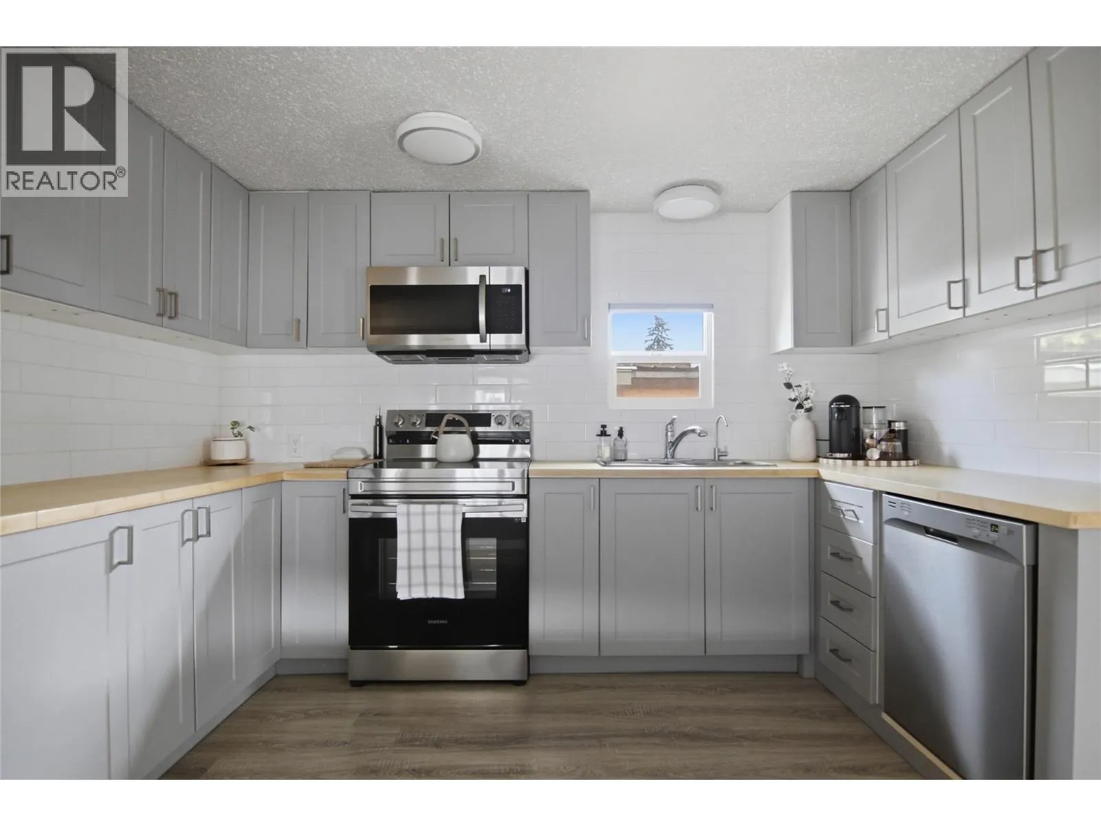 44 EDWARD Street Unit# 44E