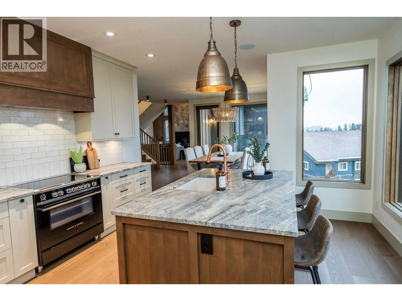 205 Grizzly Ridge Trail