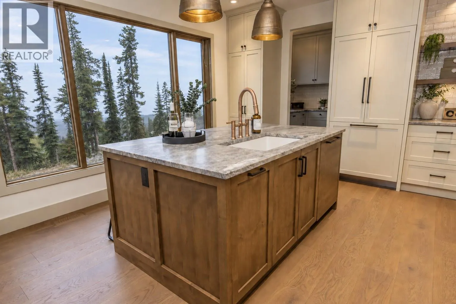 205 Grizzly Ridge Trail