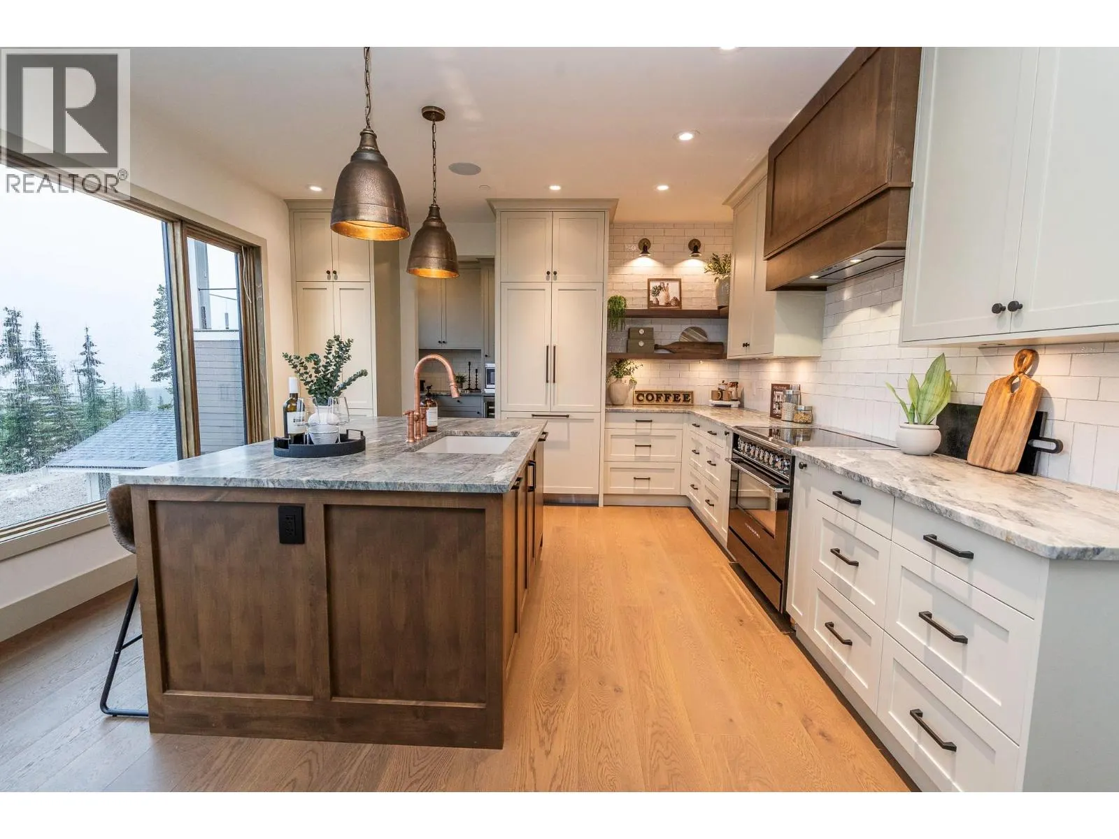 205 Grizzly Ridge Trail
