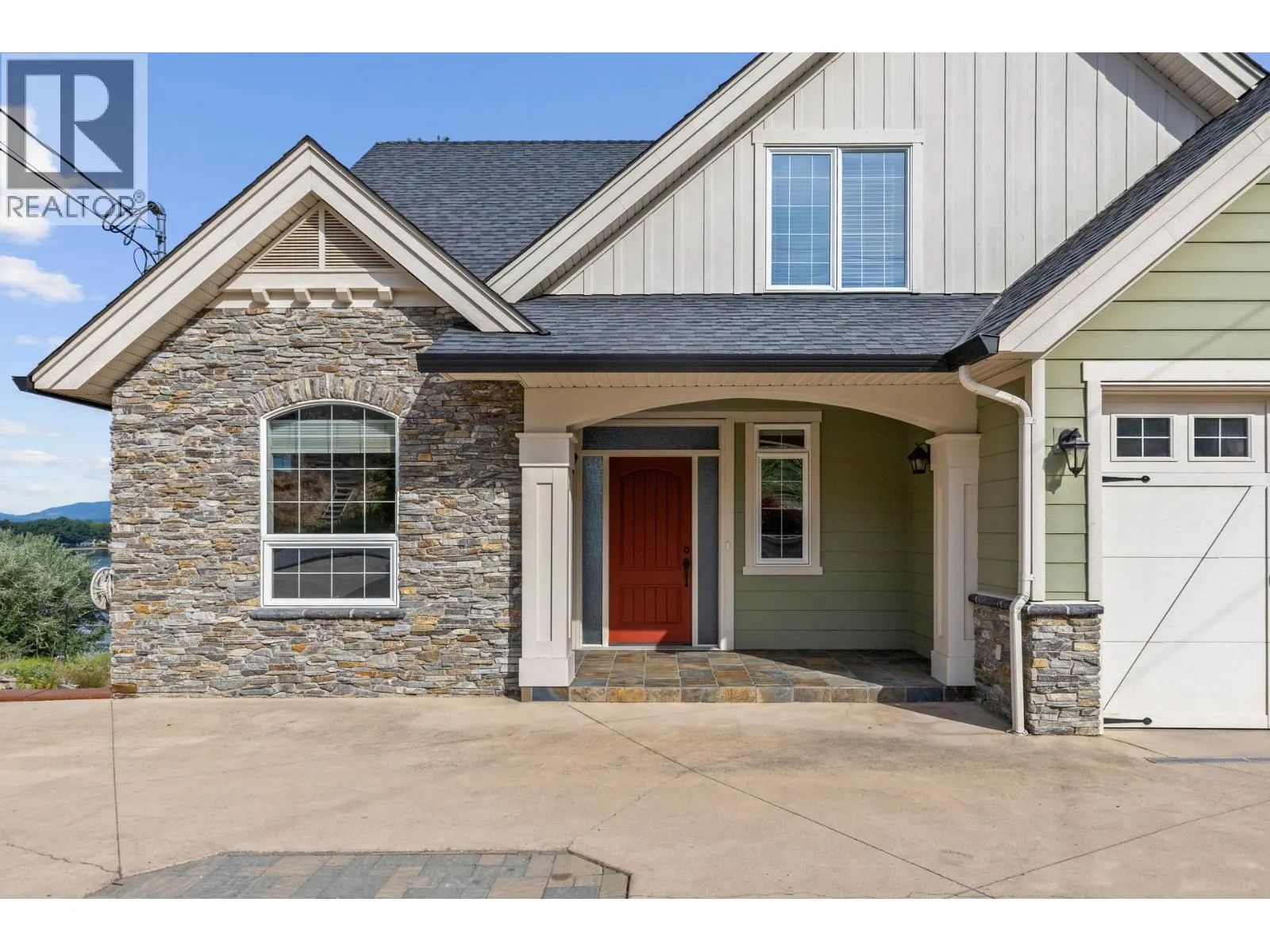 3869 Angus Drive
