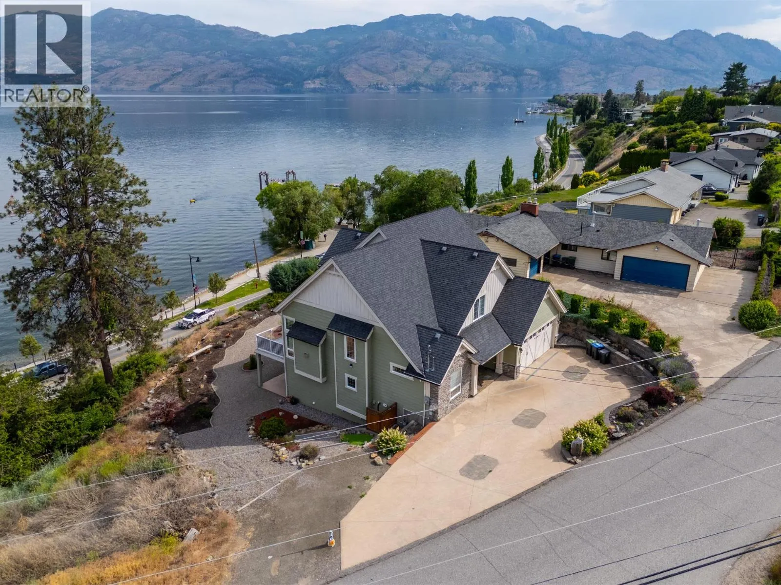 3869 Angus Drive